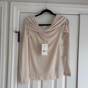 Off shoulder cashmere sweater size L NWT